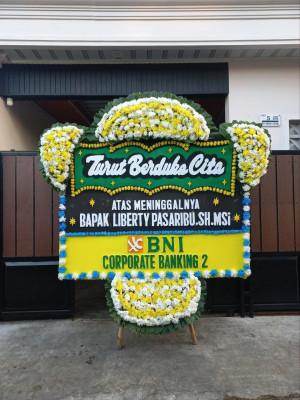 Papan Bunga Duka di Cikembang