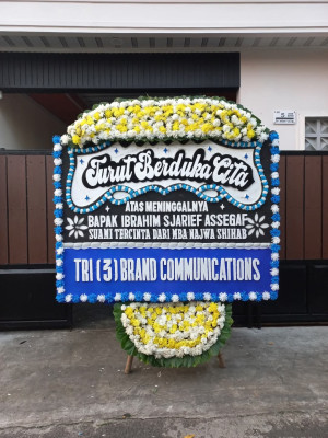 Papan Bunga Duka di Cikembang